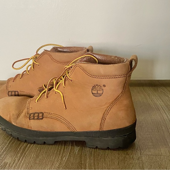 Waterproof Timberland Boot in Wheat Nubuck - Picture 4 of 6